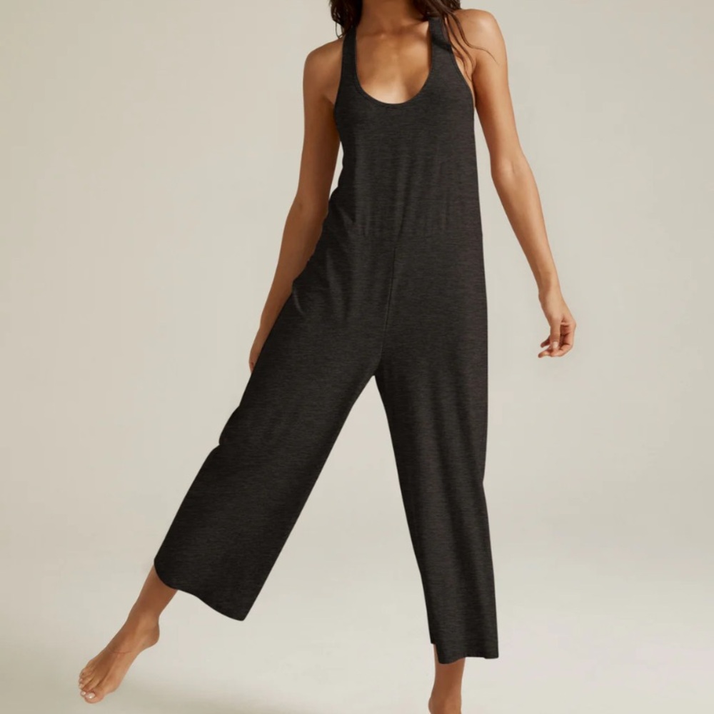 Beyond Yoga Featherweight Hang Loose Jumpsuit Medium Darkest Night Color